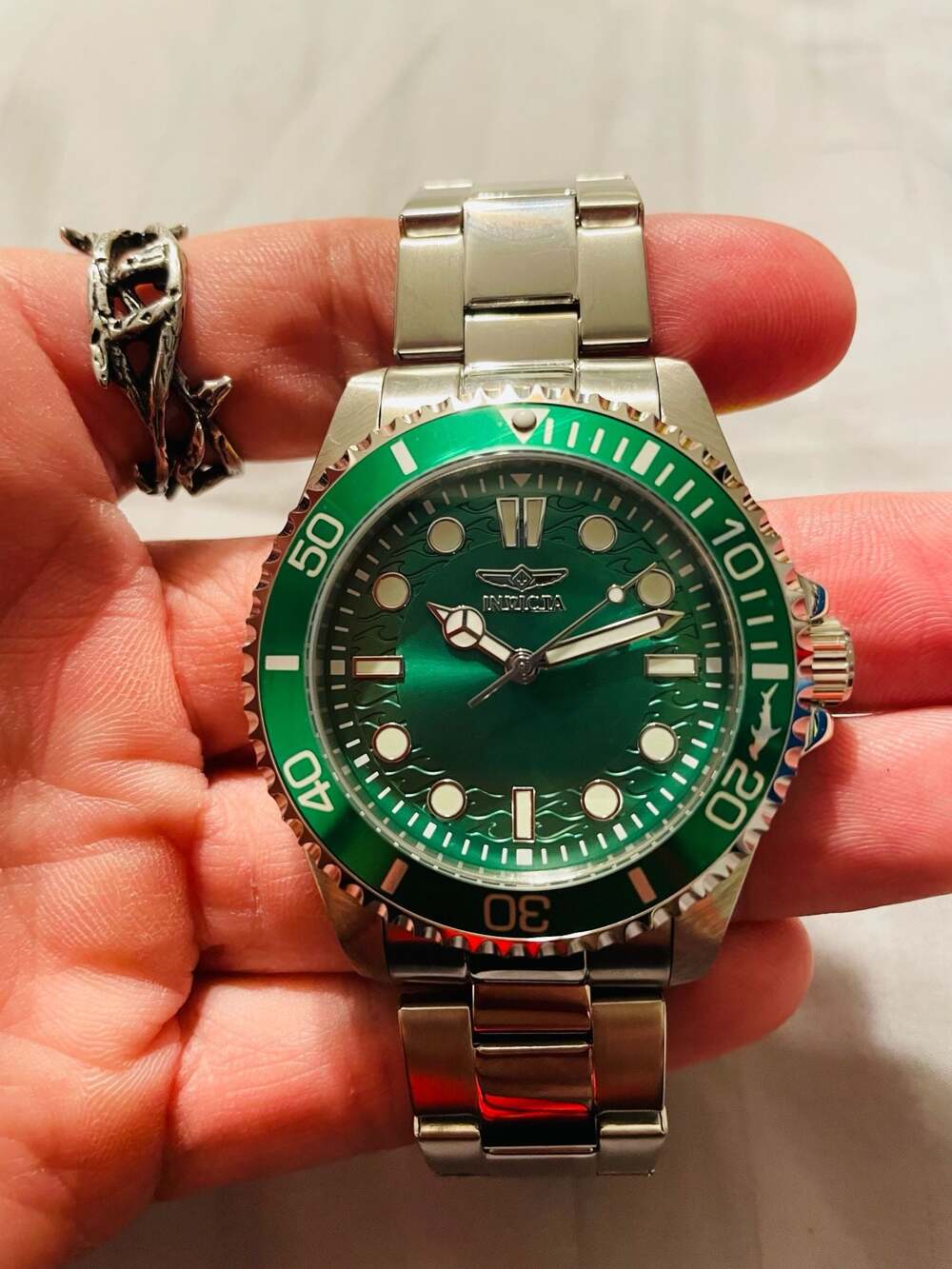 Invicta Pro Diver Shark Mens Watch 43 mm Green Steel - 50815